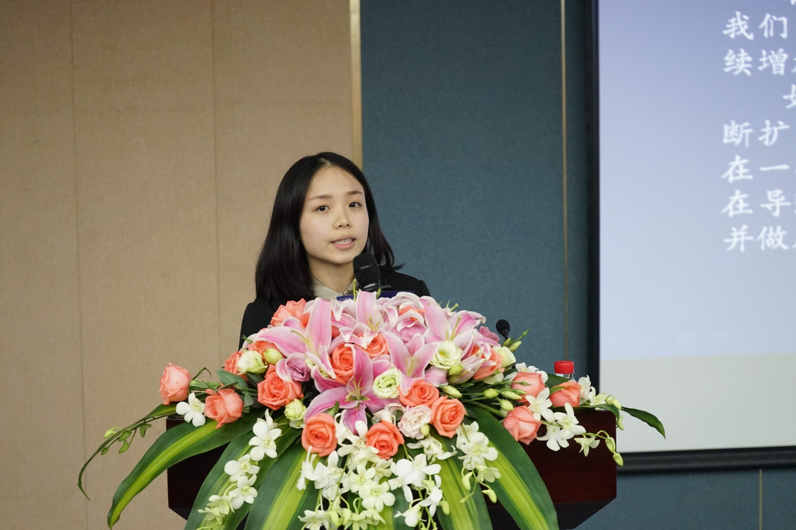 1524744434293586TA6s.jpg hth在线(中国)春招15.jpg